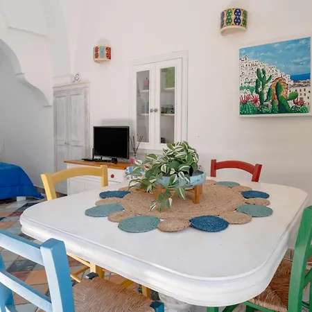 Domus Magistri Ostuni